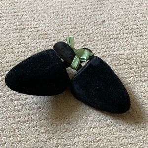 Velvet Shoe Stays